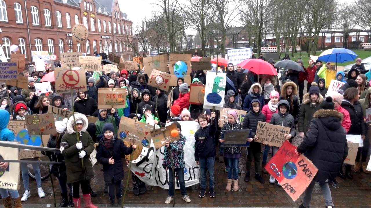 Fridays for Future Demo vor dem Rathaus in Westerland auf Sylt