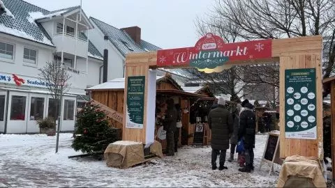 Sylter Wintermarkt 2023/2024 eröffnet im stimmungsvollen Schneegestöber